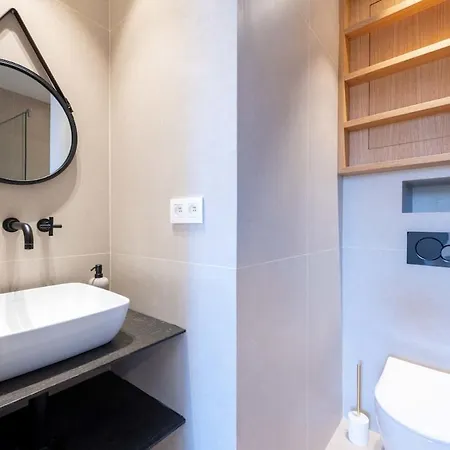 2bedroom Front Palais Des Congres Center *